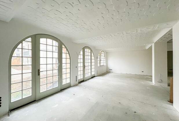 Dresden: Neuer Mieter für 155 m² Bürofläche im "Palais Weißer Hirsch"