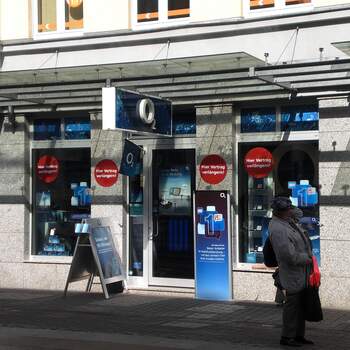15.11.2012 - o2 Handy-Shop am Schillerplatz vermittelt
