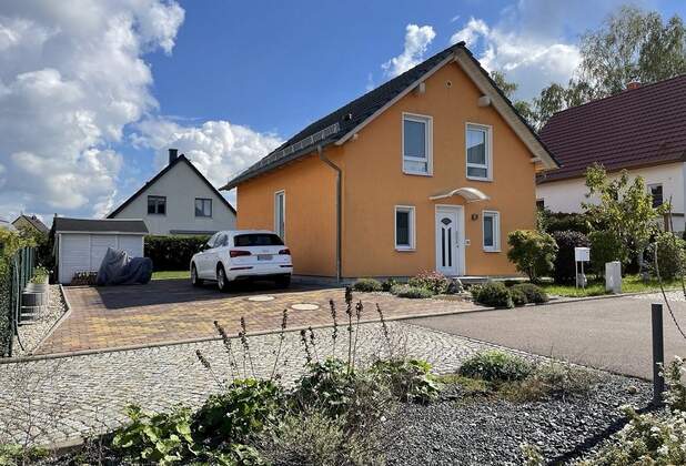 Kaufvertrag für Einfamilienhaus in Dresden Lockwitz vermittelt
