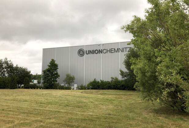 DER IMMO TIP Chemnitz vermietet 10.000 m² Halle + Büro an Siemens