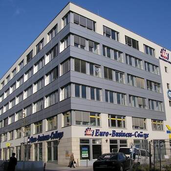 15.11.2012 - Bildungsträger mietet 505 m² Büro- und Schulungsfläche im Bürogebäude "TRIGON" am Wiener Platz in Dresden
