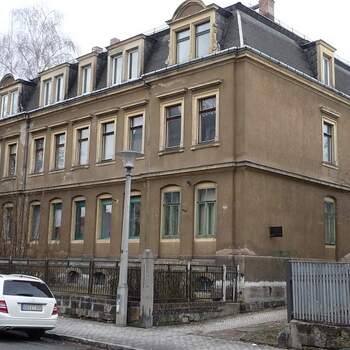 15.11.2012 - DER IMMO TIP konnte unsaniertes Mehrfamilien in Dresden vermitteln.