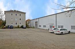 Wohn- und Geschäftshaus mit Lagerhalle in Dresden Sporbitz vermittelt