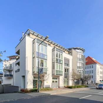 15.11.2021 - Dresden: DER IMMO TIP vermittelt ca. 1.300 m² großes Wohn- und Geschäftshaus