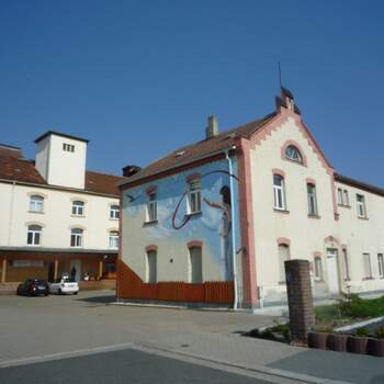 15.11.2012 - DER IMMO TIP vermittelt einen Mietvertrag über rund 2.550 m² Schulungsfläche und Ausbildungswerkstätten sowie 800 m² Freifläche