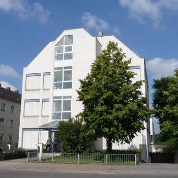 15.11.2012 - Pressemitteilung - Bürohaus mit einer Gesamtnutzfläche von 1.257 m² in Dresden Neustadt durch DER IMMO TIP vermittelt.