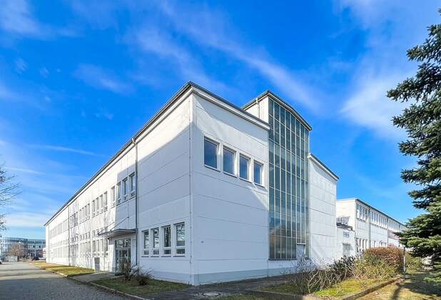 Dresden: DER IMMO TIP und Aengevelt vermitteln 1.150 m² Verkaufs-/Lagerfläche an Fußboden-Spezialist Koncepta.