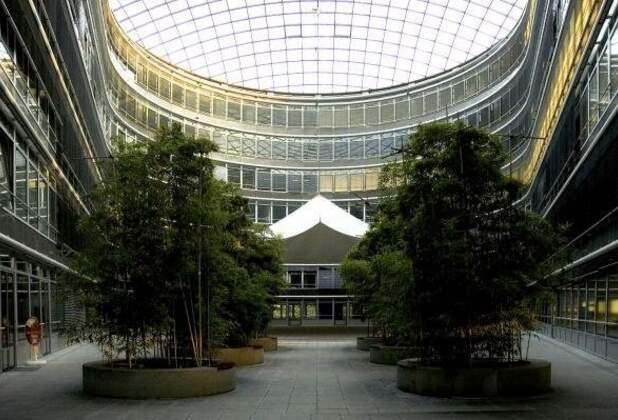 750 m² Bürofläche an die Roland Assistance im Ammonhof vermietet !