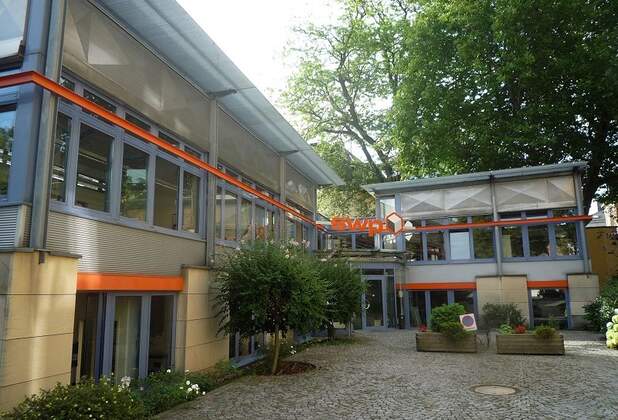 IT Unternehmen mietet kleines solitäres Bürogebäude im "Preußischen Viertel" in Dresden