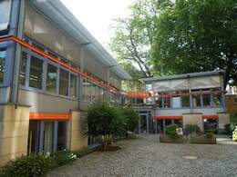 IT Unternehmen mietet kleines solitäres Bürogebäude im "Preußischen Viertel" in Dresden