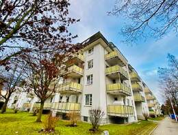 langfristig vermietete 2-Raumwohnung mit Balkon + Stellplatz in Schloßchemnitz kaufen