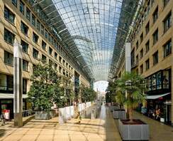 Kabel Deutschland eröffnet Kundencenter im WTC in Dresden