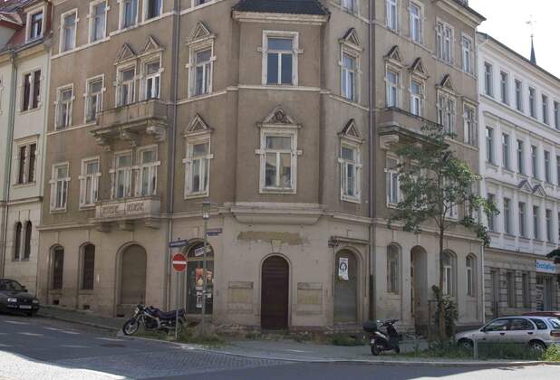 Unsaniertes Wohn- und Geschäftshaus in Dresden verkauft!