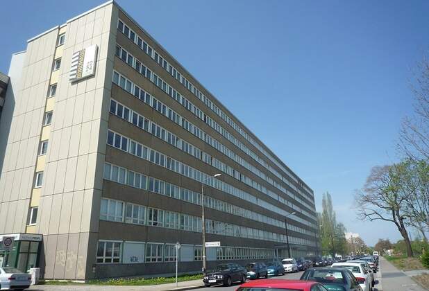 Büro- und Schulungsräume an Dresdner Verein vermittelt