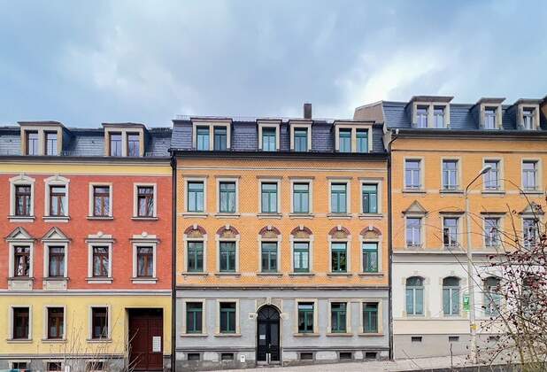Radeberg: Kaufvertrag über Mehrfamilienhaus mit 8 Einheiten vermittelt