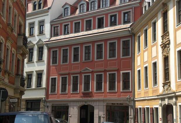 Denkmalgeschützes Geschäftshaus im Dresdner Barockviertel ist voll vermietet!