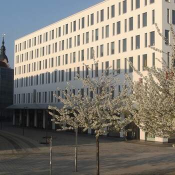 10.04.2015 - DER IMMO TIP Chemnitz vermittelt 340m² - Büro in das "Bürgerhaus am Wall"