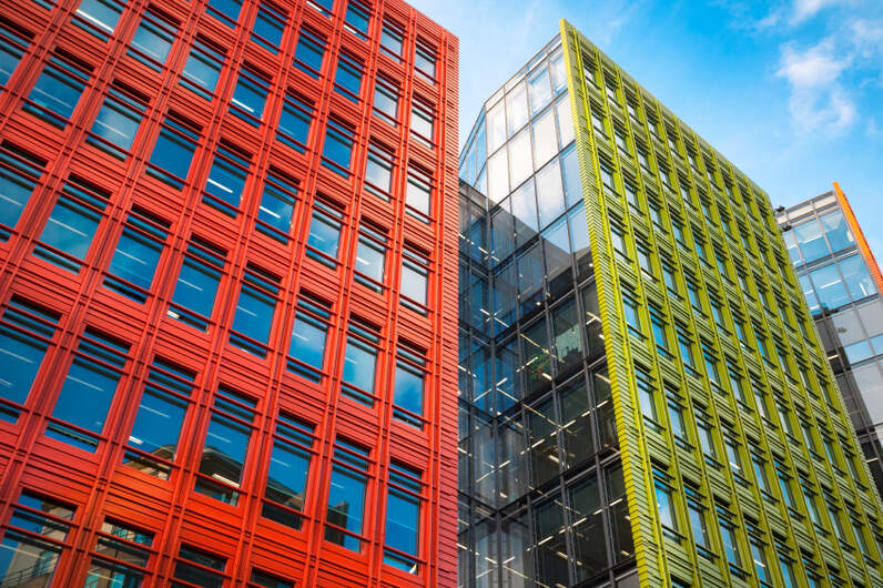 Die nächste Immobilien-Messe kommt bestimmt - Messehostessen richtig buchen
