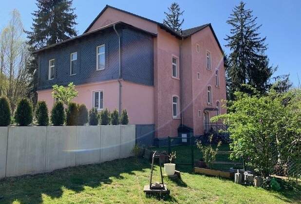 Mehrfamilienhaus und Baugrundstück in Radeberg vermittelt