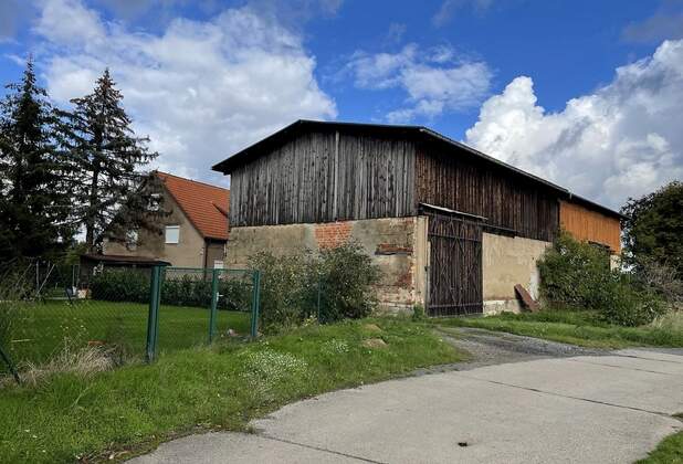 Stadtgrenze zu Dresden - Haus mit Scheune vermittelt!