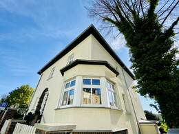 Bürofläche in historischer Villa in Hohenstein-Ernstthal vermittelt