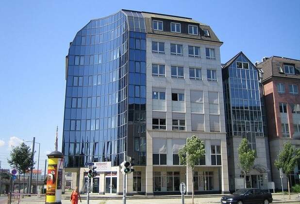 Bildungsträger mietet 430 m² Schulungs- und Bürofläche im Dresdner Columbushaus!