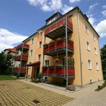09.04.2015 - 4-ETW in Dresden-Kleinzschachwitz vermittelt