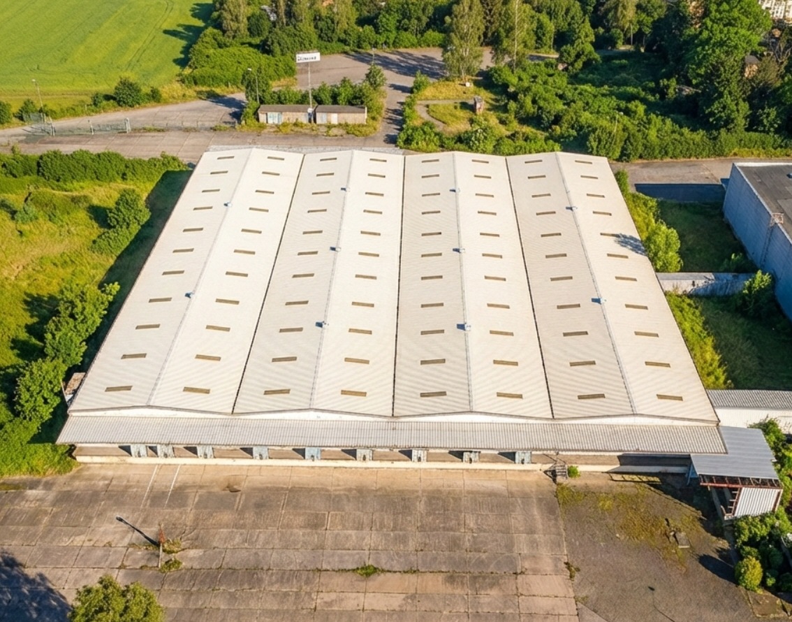 Dresden: 1.000 m² Hallenfläche an IT-Dienstleister vermittelt