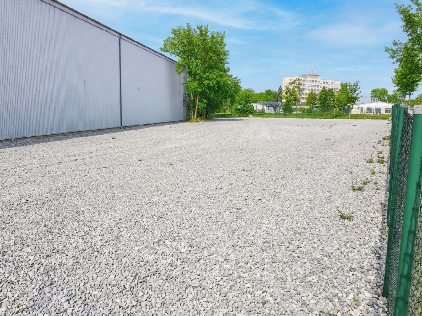 Dresden: Kaufvertrag für 1.700 m² großes Gewerbegrundstück vermittelt