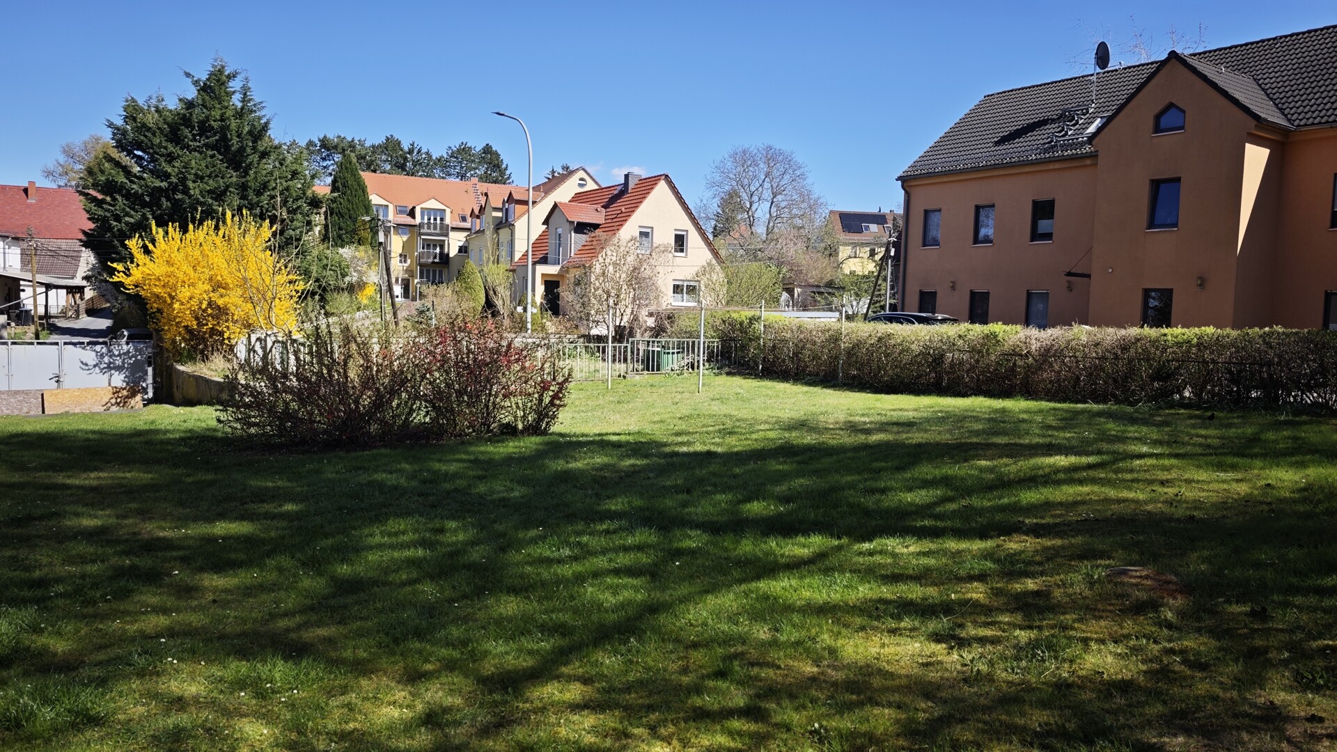 Großzügige 2-Zimmer Wohnung im Grünen!