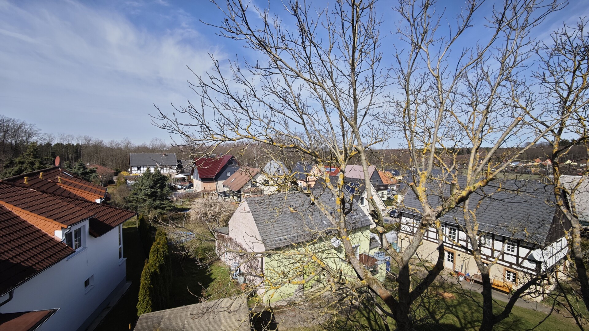 Attraktive Dachgeschosswohnung mit Tageslichtbad im Erstbezug!