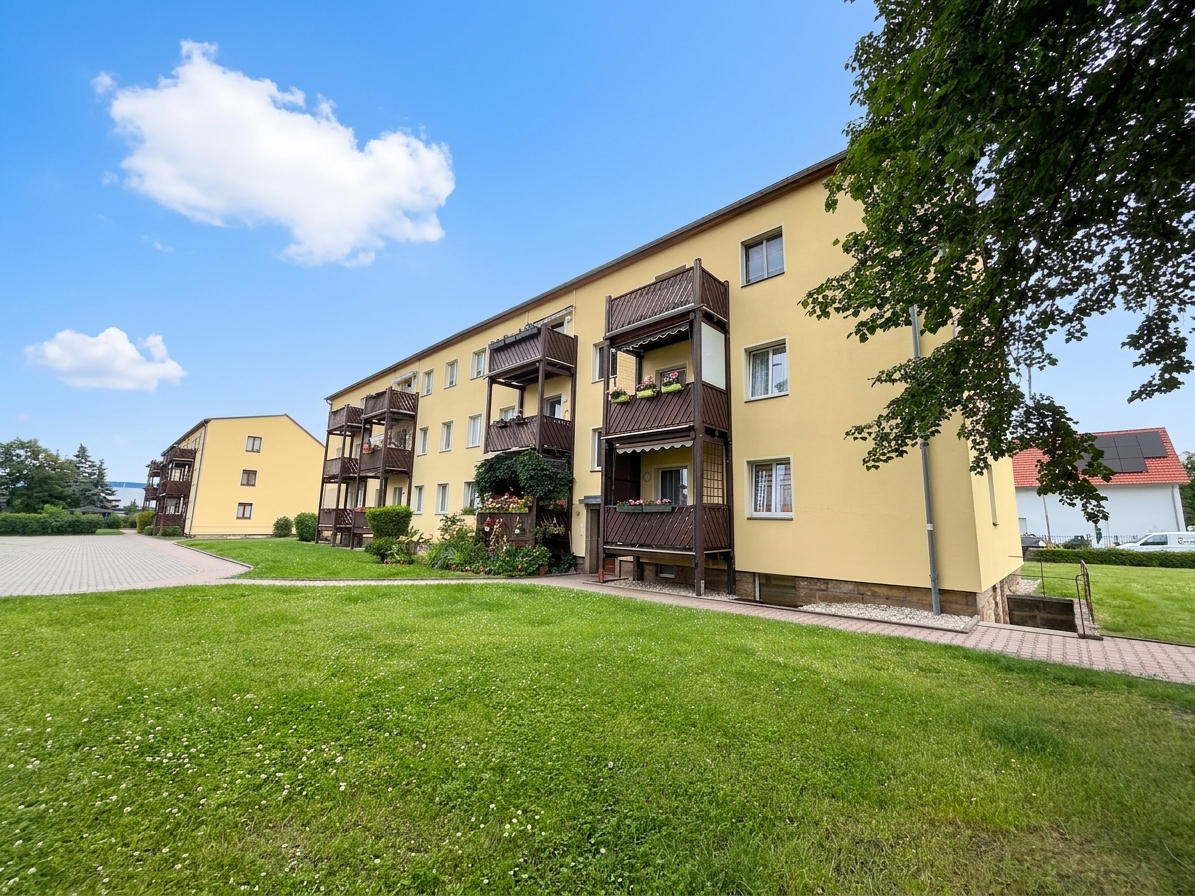 Großzügige 3-Raumwohnung mit Balkon | HP | Bad mit Fenster & Wanne | Küche mit Fenster | PKW-SP