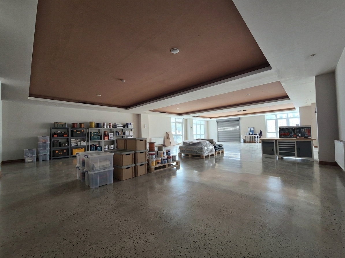 Lagerfläche mit ca. 400 m² im Zentrum von Dresden zur Miete!