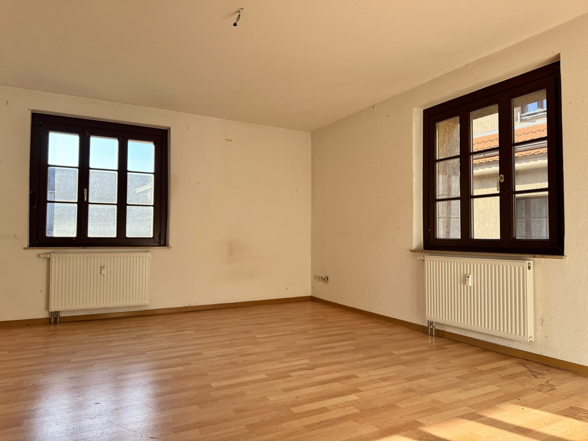 Erstbezug nach Renovierung - Gemütliche 2-Raumwohnung in Altpieschen zur Miete!