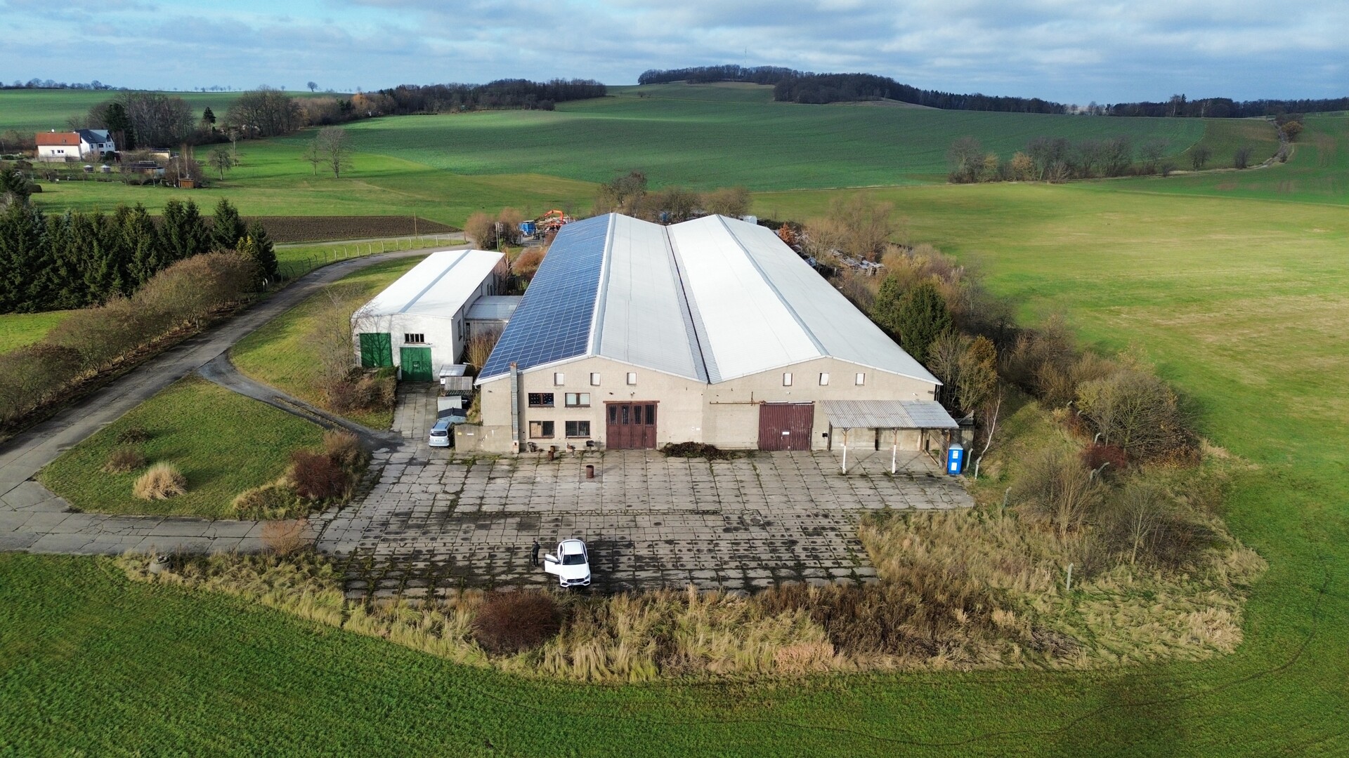 Zur Miete | Lagerhalle mit ca. 3.850 m² im Schönfelder Hochland von Dresden