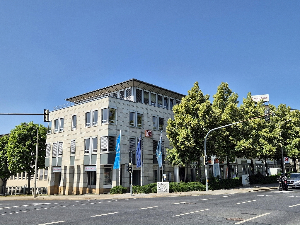 Eckladen in Dresden Plauen mit hoher Frequenz zur Miete!