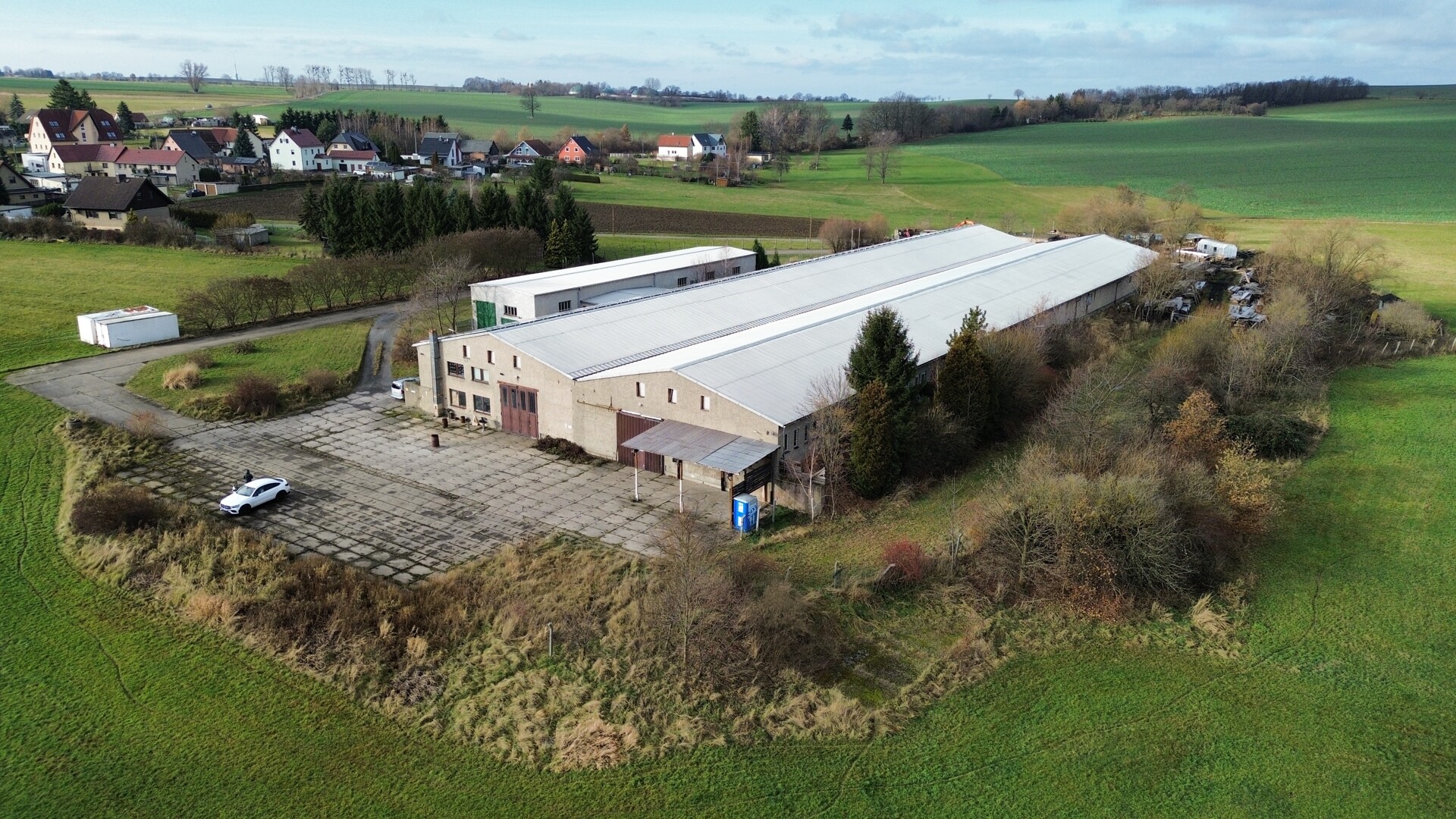 Nahe Dresdner Stadtzentrum | ca. 3.100 m² Lagerhalle zur Miete