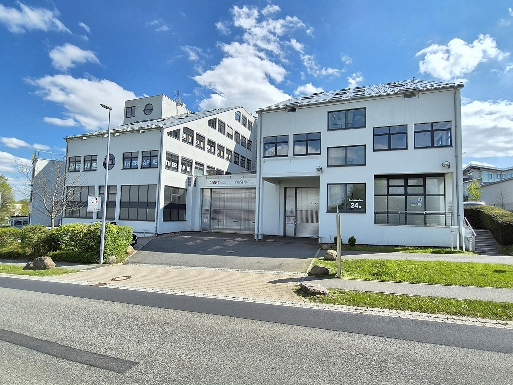 Hallenfläche - ca. 353 m² - in Kesselsdorf in Autobahnnähe zur Miete!