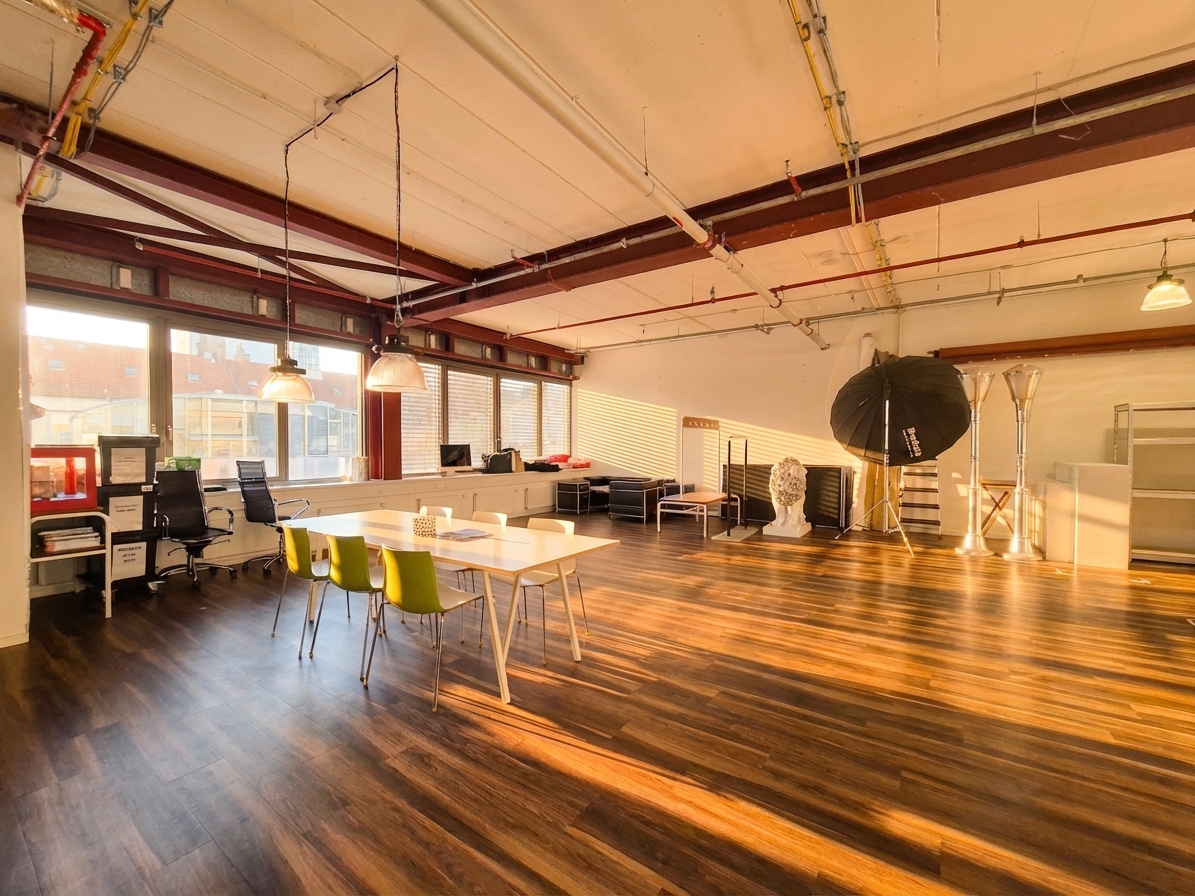 Bürofläche - ca. 167 m² - in TOP-Lage von Dresden mit Stellplätzen mieten!