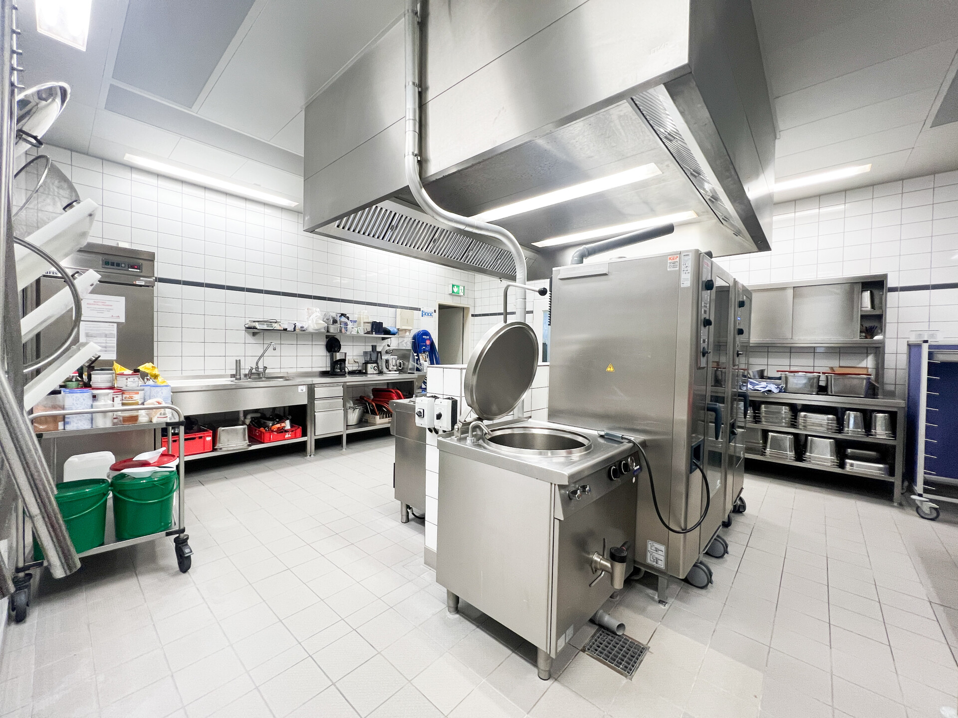 Gastronomie & Eventlocation direkt am Flughafen | ca. 717 m²  zur Miete