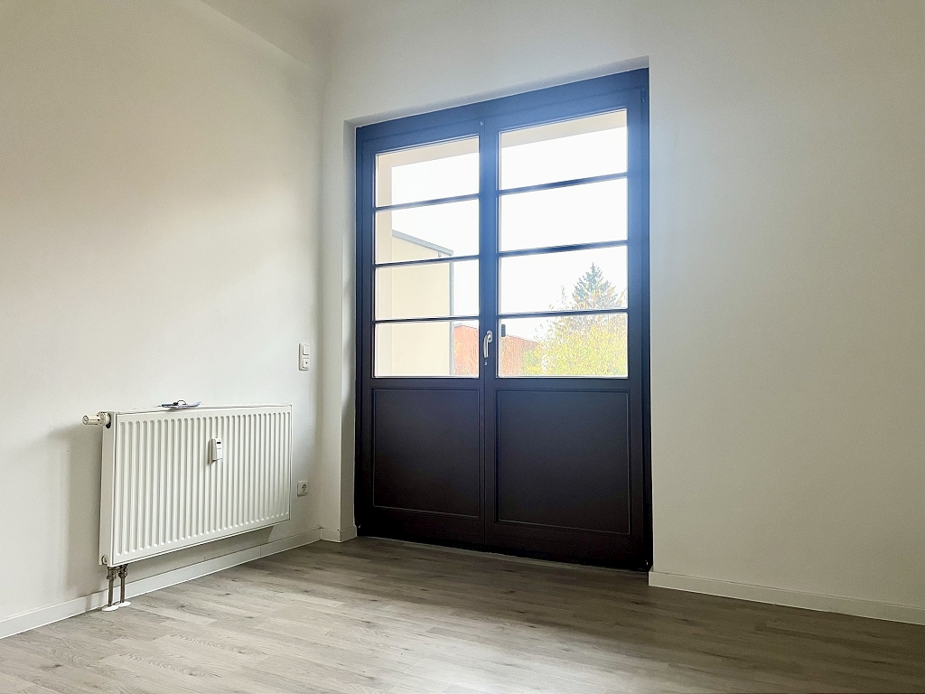 Wunderschöne Single Wohnung mit Balkon in Dresden-Pieschen zur Miete!