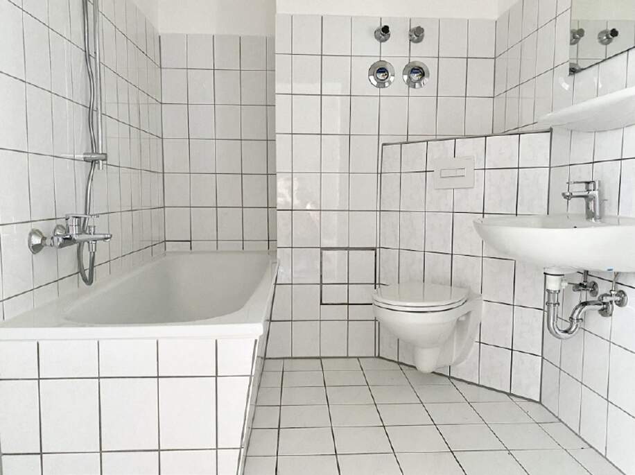 innenliegendes Bad mit Wanne
