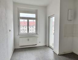 Geräumige 3-Raumwohnung mit Balkon in bester Lage der Dresdner Neustadt zur Miete!