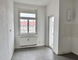 Geräumige 3-Raumwohnung mit Balkon in bester Lage der Dresdner Neustadt zur Miete!