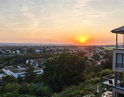 Traumblick über Dresden und die Elbe von Ihrem Balkon!
