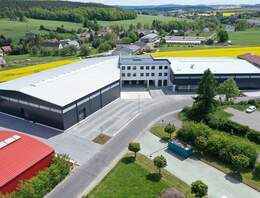 Modernes Gewerbeareal mit 2 Hallen, Büro - und Crossdockflächen zur Miete