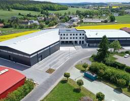 Modernes Gewerbeareal mit 2 Hallen, Büro - und Crossdockflächen zur Miete