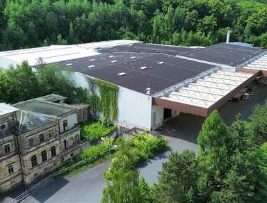 Hallenfläche mit ca. 652 m² in einem Gewerbeareal an der A17 zur Miete!