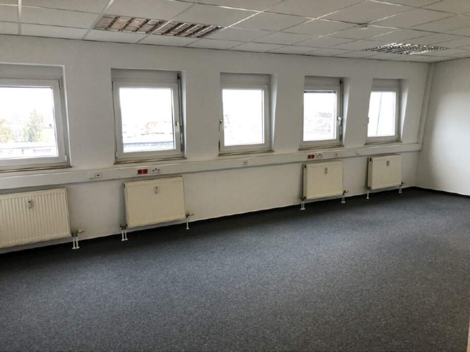 Büro gross