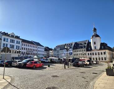 Glauchau | Direkt am Marktplatz | Vielseitig nutzbare Gewerbefläche mit ca. 265 m² zur Miete